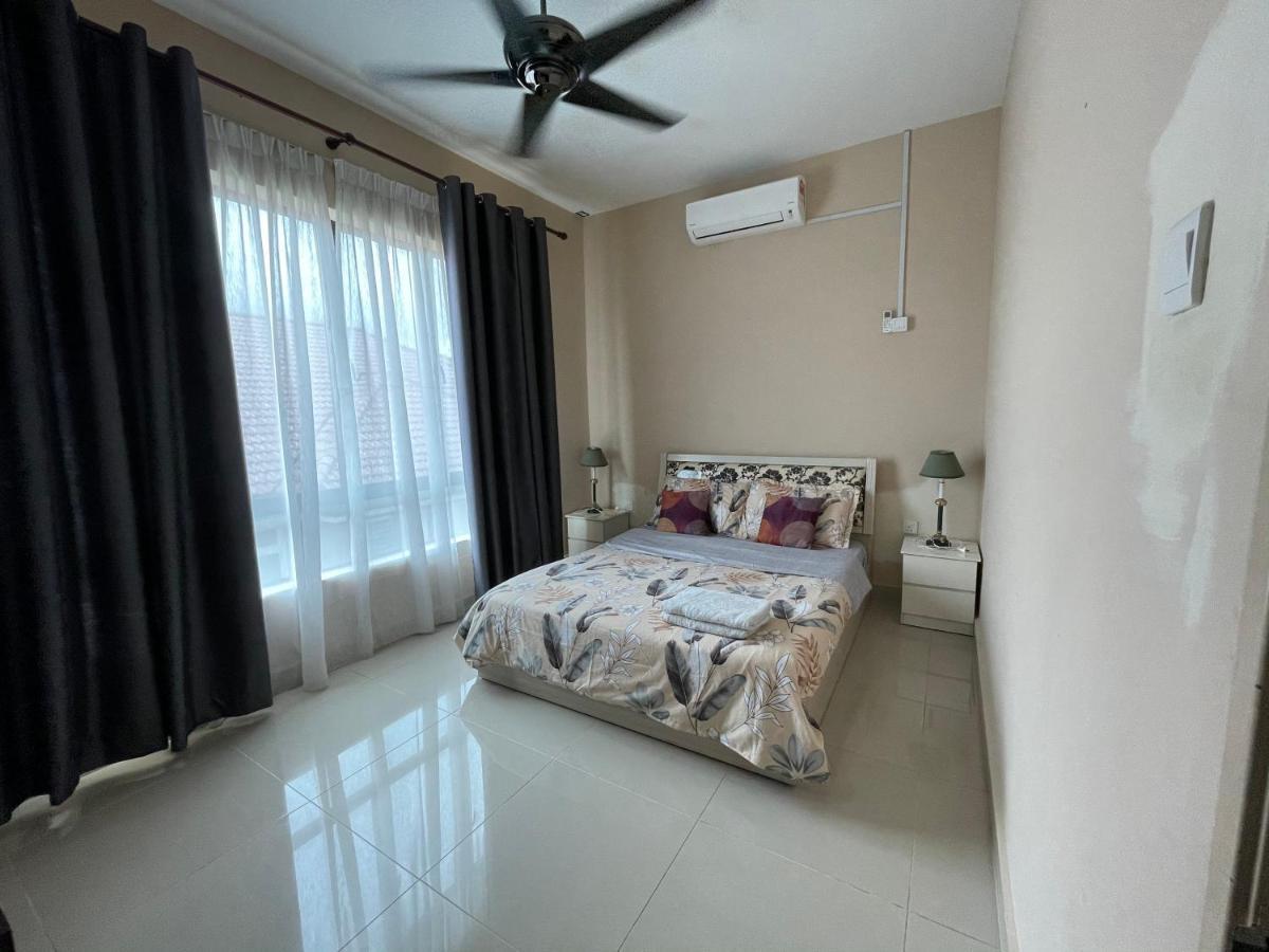 Vila Ayah Kota Bharu Esterno foto